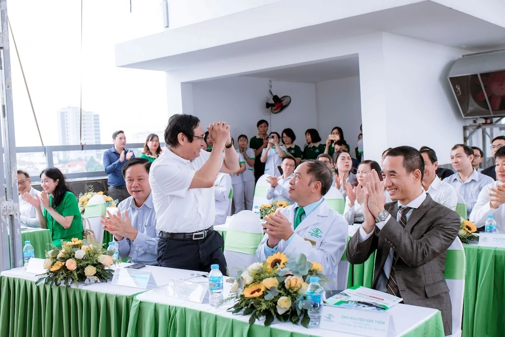 Khai trương Bệnh viện Mắt Sài Gòn Biên Hòa