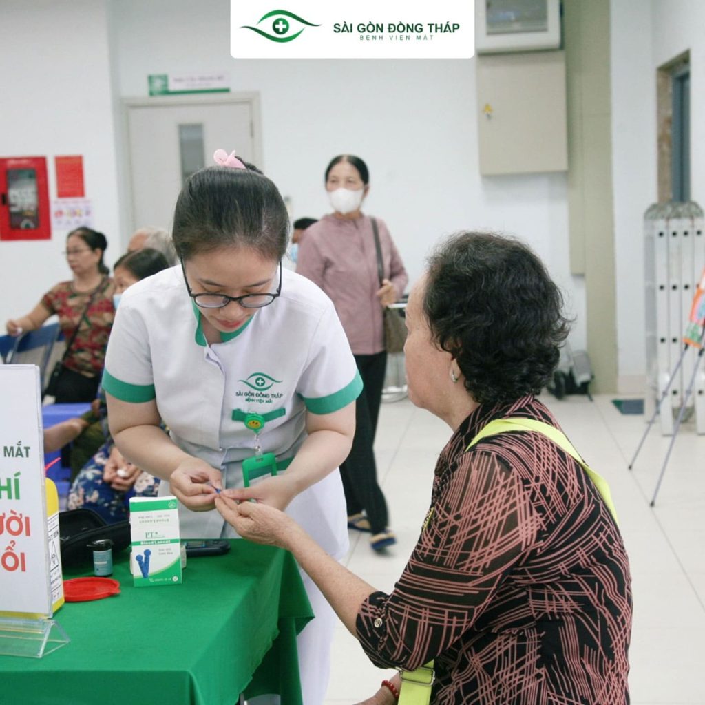 Bệnh viện Mắt Sài Gòn Đồng Tháp thường xuyên tổ chức các đợt khám mắt miễn phí