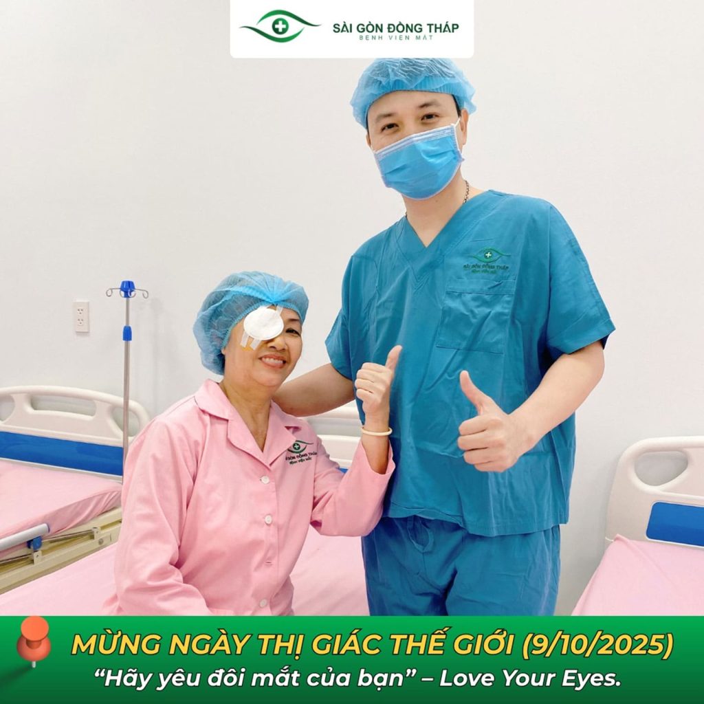 Niềm vui của bệnh nhân và bác sĩ sau mỗi ca phẫu thuật Phaco thành công