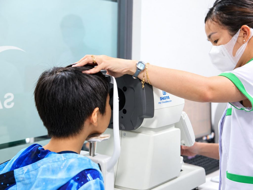 Hình ảnh khai trương trung tâm Kiểm soát tiến triển cận thị